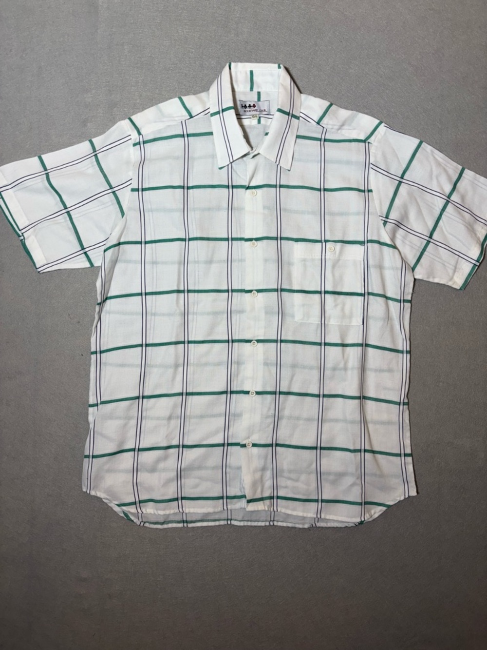 Short Sleeve Button-Down Shirt with Green Large